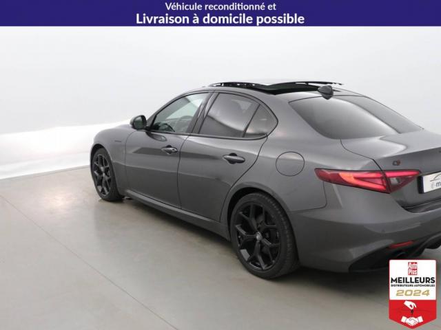Alfa Romeo Giulia image 5