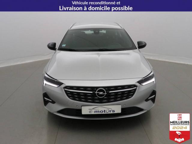 Opel Insignia Sports Tourer image 3