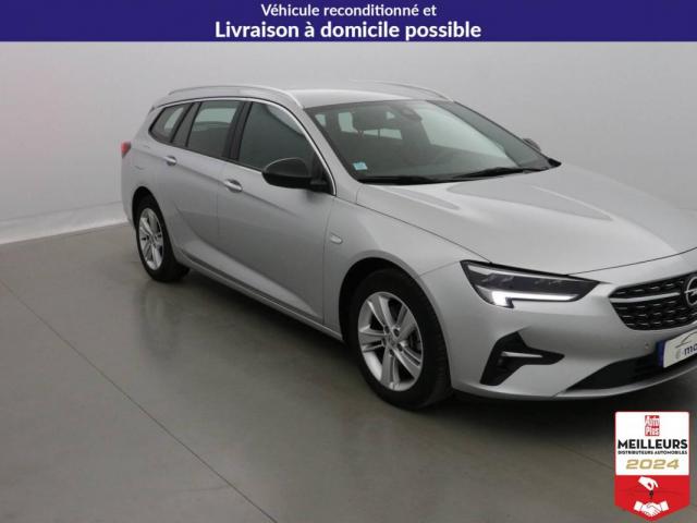 Opel Insignia Sports Tourer image 1