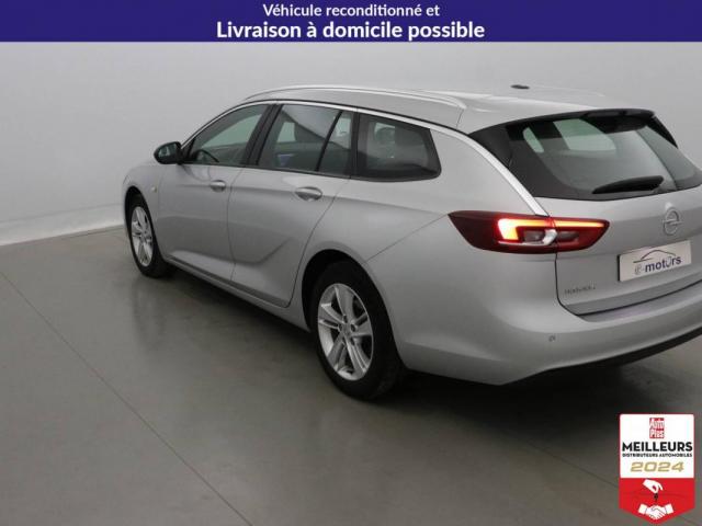 Opel Insignia Sports Tourer image 8