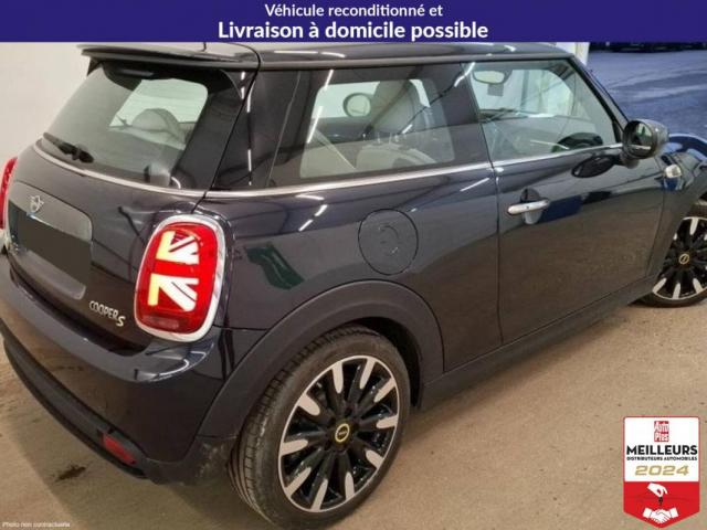 Mini Hatch image 1