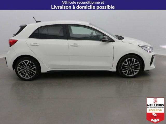 Kia Rio image 9