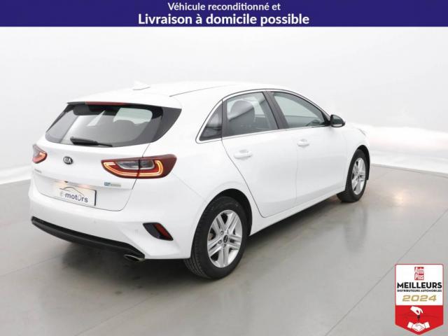 Kia Ceed image 8