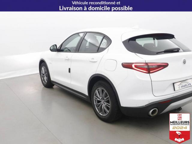 Alfa Romeo Stelvio image 6