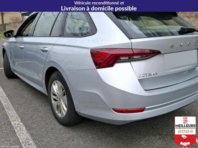 Skoda Octavia image 2