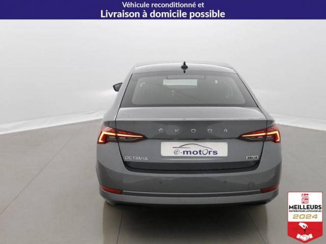 Skoda Octavia image 9