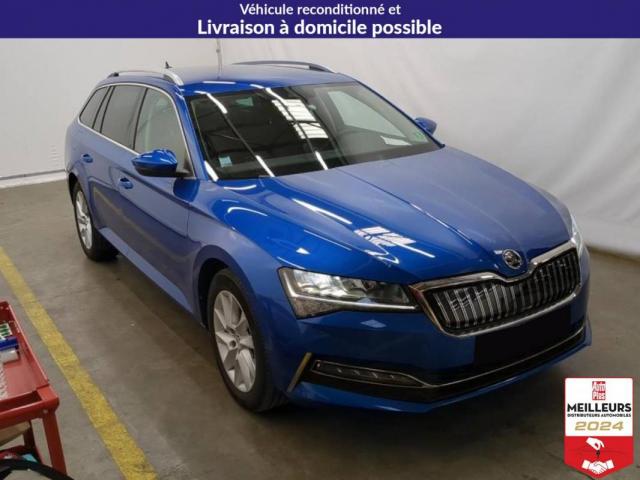 Skoda Superb Combi image 7