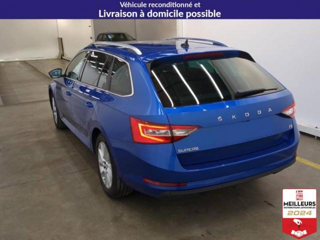 Skoda Superb Combi image 3