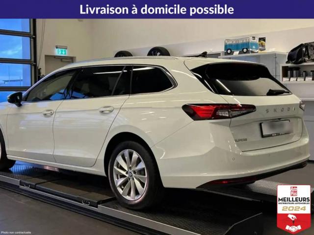 Skoda Superb Combi image 1