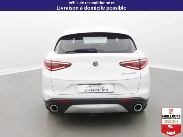 Alfa Romeo Stelvio image 7