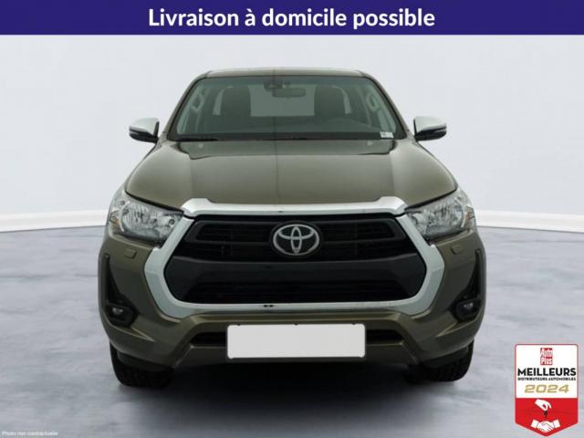 Toyota Hilux image 2