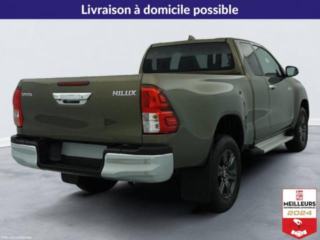 Toyota Hilux image 8