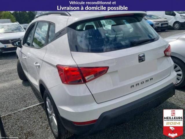 Seat Arona image 2