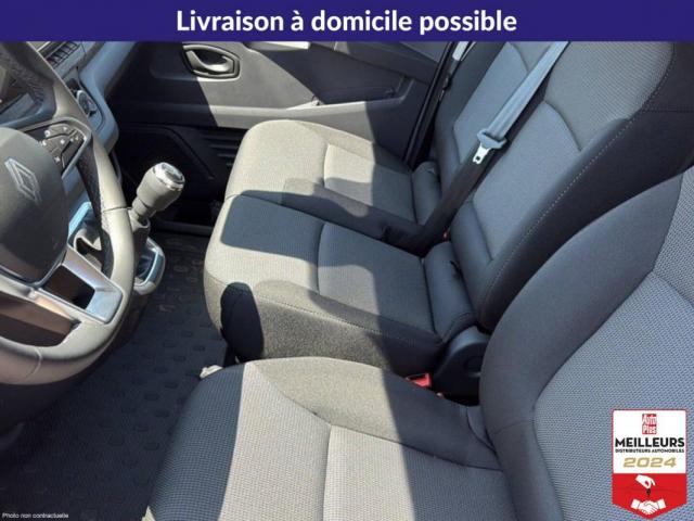 Renault Trafic image 2