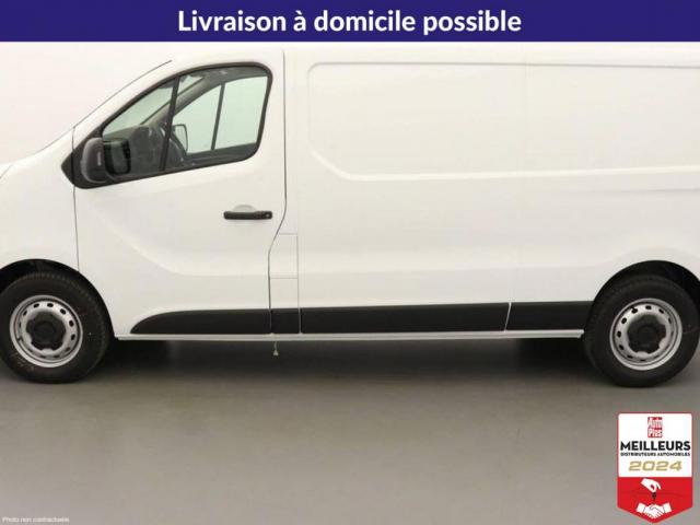 Renault Trafic image 2