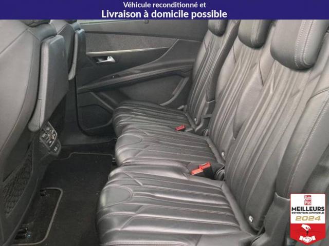 Peugeot 5008 image 1