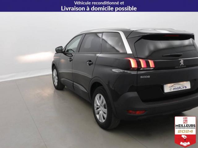 Peugeot 5008 image 1