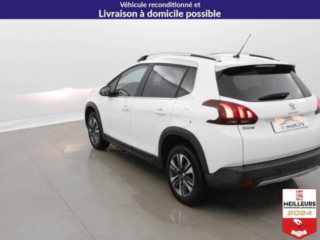 Peugeot 2008 image 2