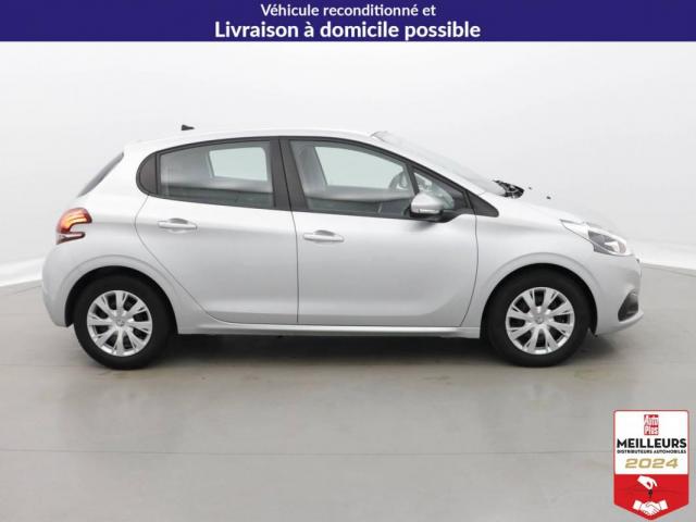 Peugeot 208 image 1