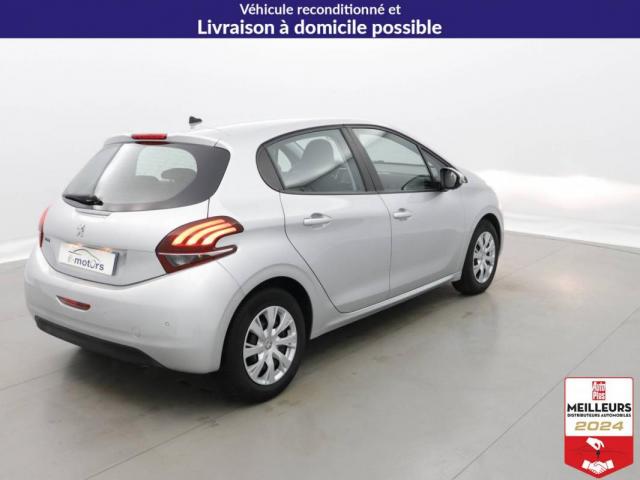 Peugeot 208 image 2