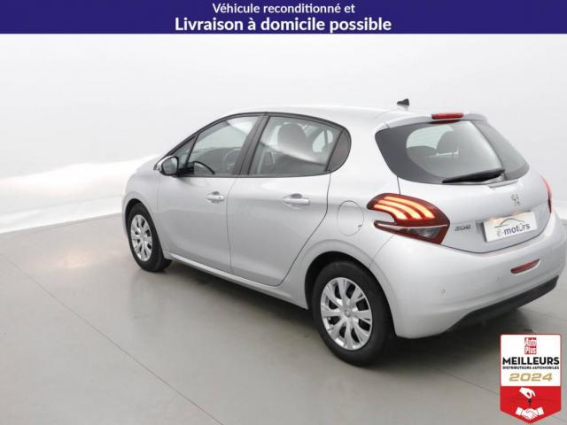 Peugeot 208 image 5