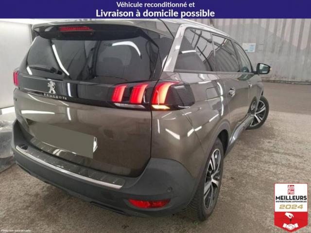 Peugeot 5008 image 2