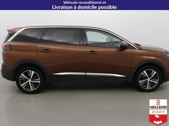 Peugeot 5008 image 2