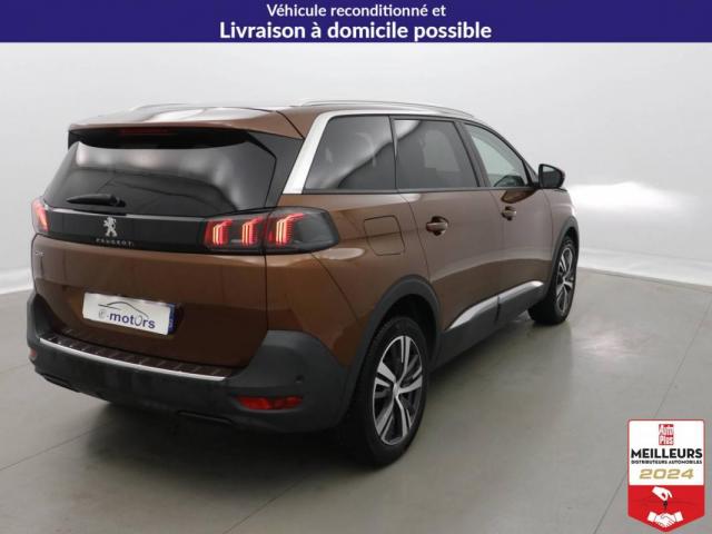 Peugeot 5008 image 1