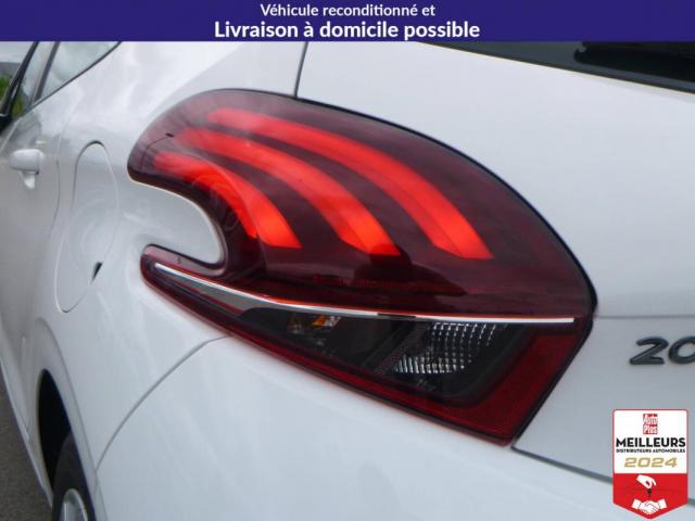 Peugeot 208 image 1