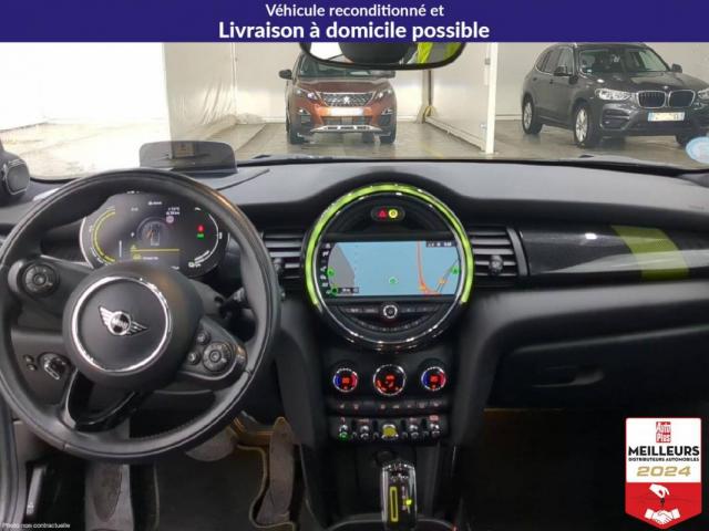 Mini Hatch image 6
