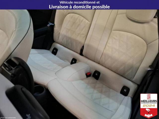 Mini Hatch image 6