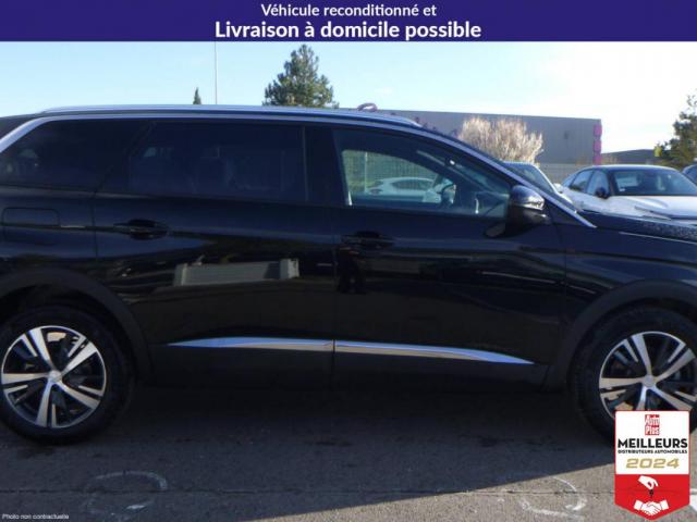 Peugeot 5008 image 2