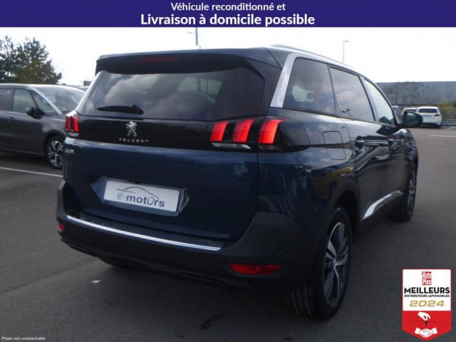 Peugeot 5008 image 2