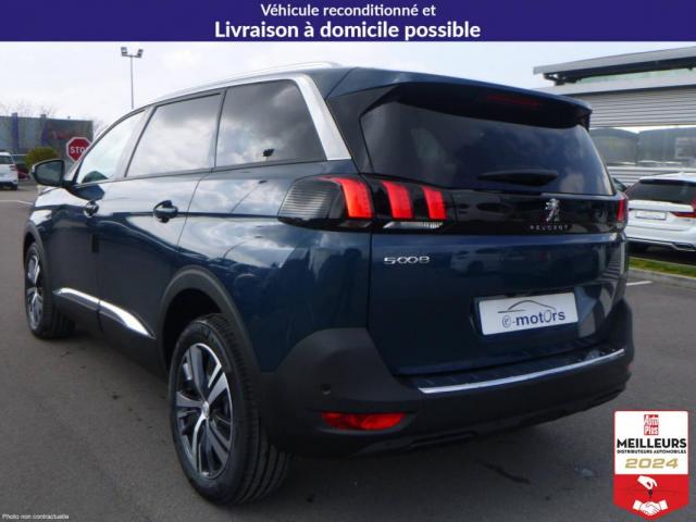 Peugeot 5008 image 1
