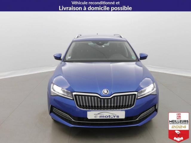 Skoda Superb Combi image 3