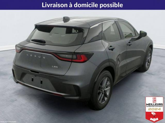 Lexus Lbx image 9