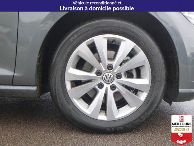 Volkswagen Golf image 9