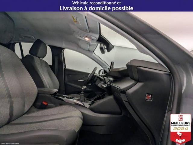 Peugeot 208 image 8