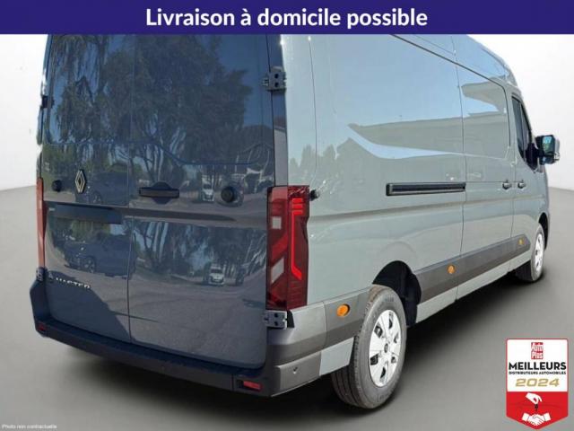Renault Master image 1
