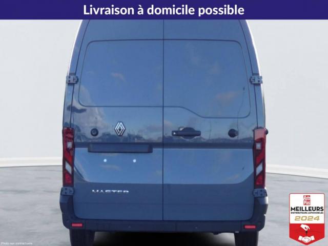 Renault Master image 1