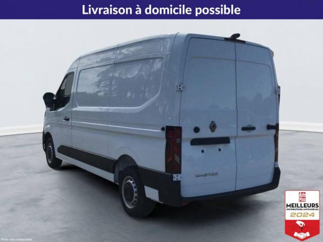 Renault Master image 2