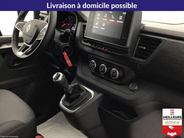 Renault Trafic image 9