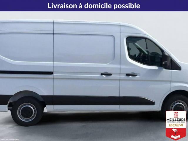 Renault Master image 2