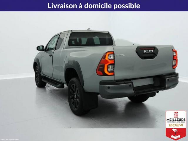 Toyota Hilux image 6