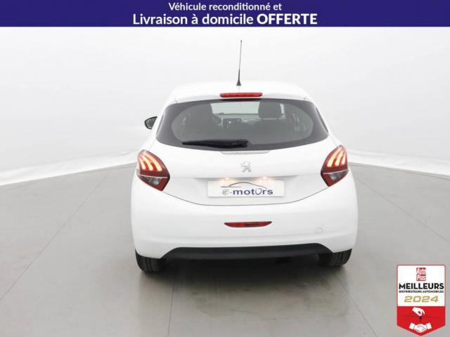 Peugeot 208 image 8