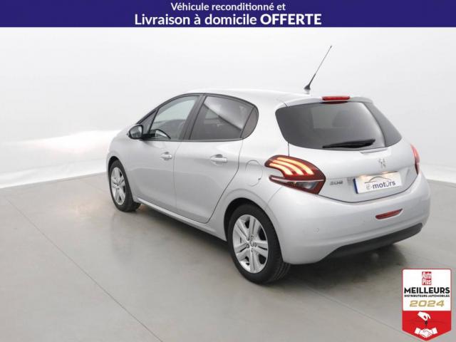 Peugeot 208 image 2