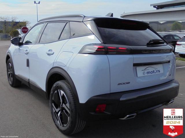 Peugeot 2008 image 2