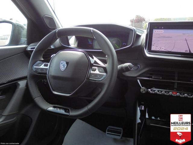 Peugeot 2008 image 1