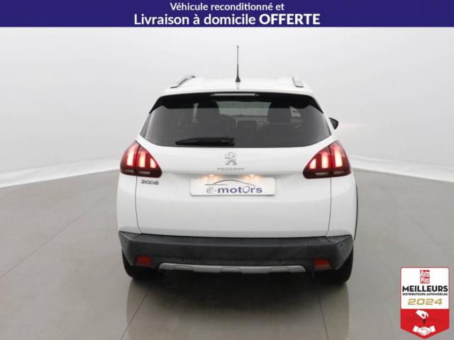 Peugeot 2008 image 8