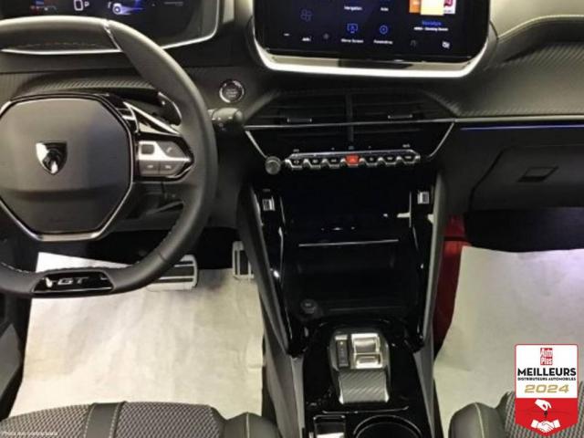 Peugeot 2008 image 2